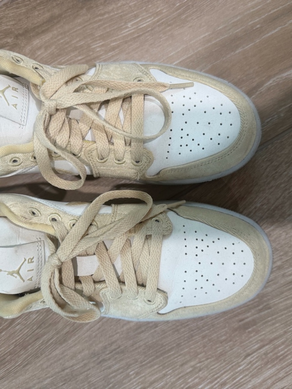 Jordan women’s Low-Top Sneakers in Cream and White